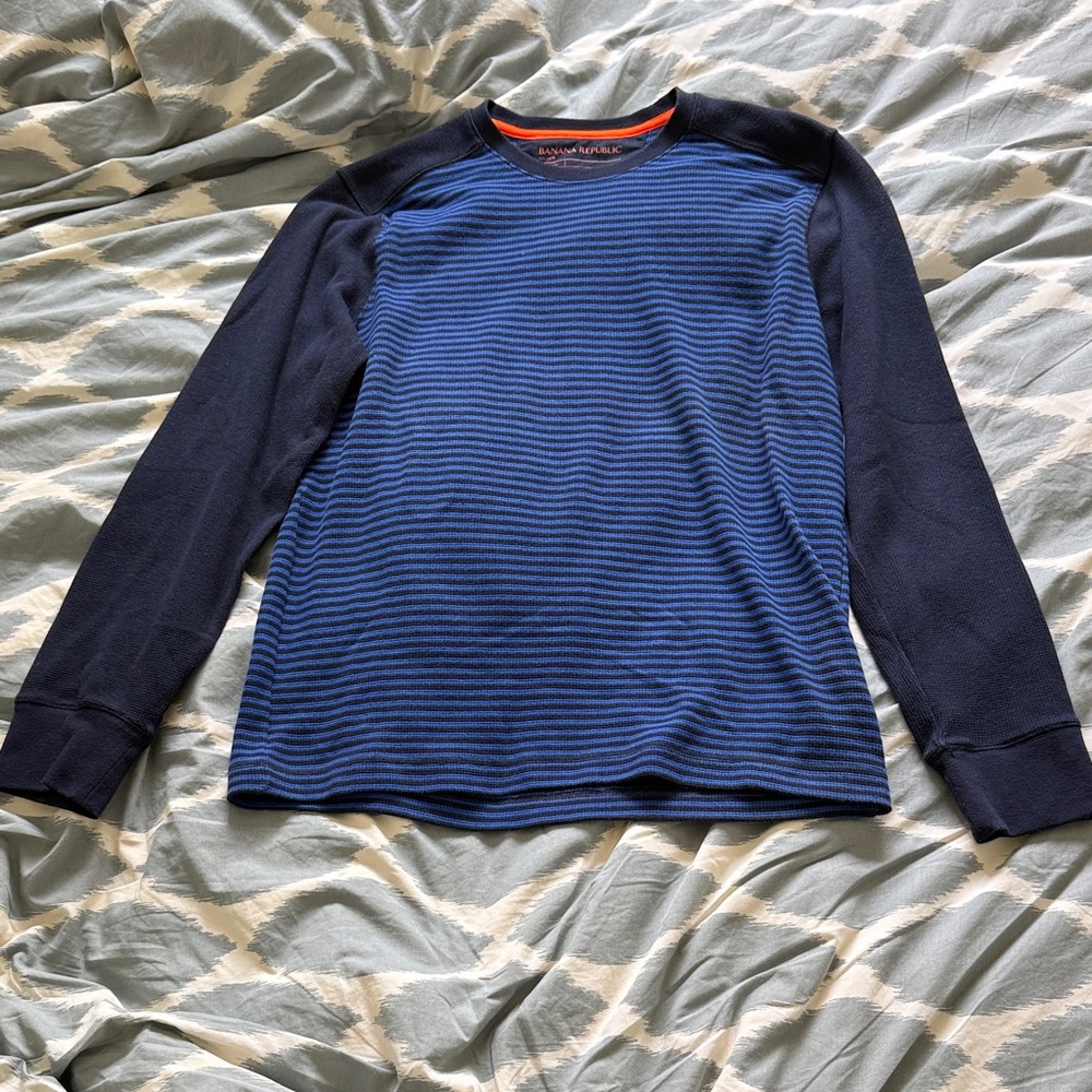 Medium Banana Republic Men's Blue Striped Long-Sleeve